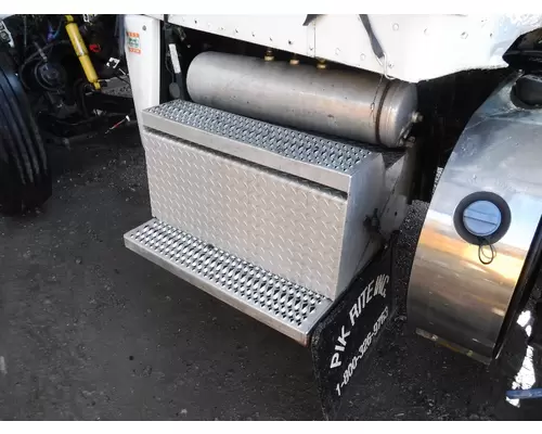 PETERBILT 389 Air Tank