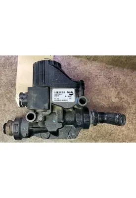 PETERBILT 389 AirBrake Relay Valve Assembly
