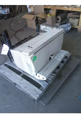 PETERBILT 389 BATTERY BOX