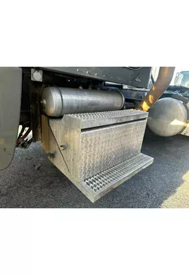 PETERBILT 389 Battery Box