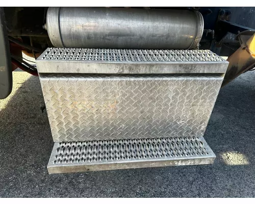 PETERBILT 389 Battery Box