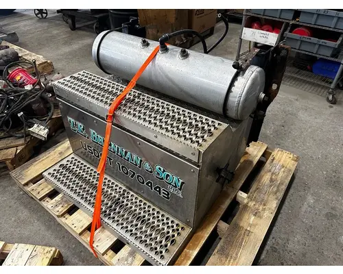 PETERBILT 389 Battery Box