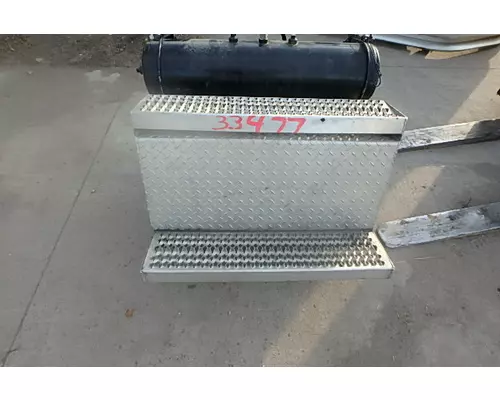 PETERBILT 389 Battery Tray