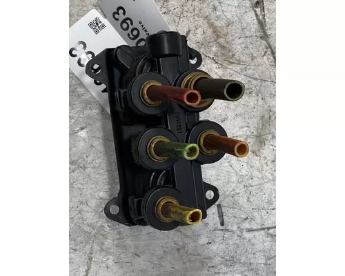PETERBILT 389 Brake Proportioning Valve