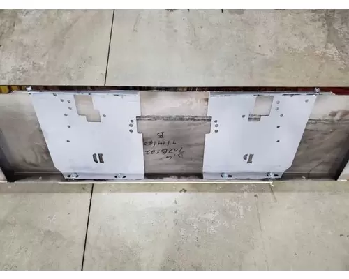 PETERBILT 389 Bumper Assembly, Front