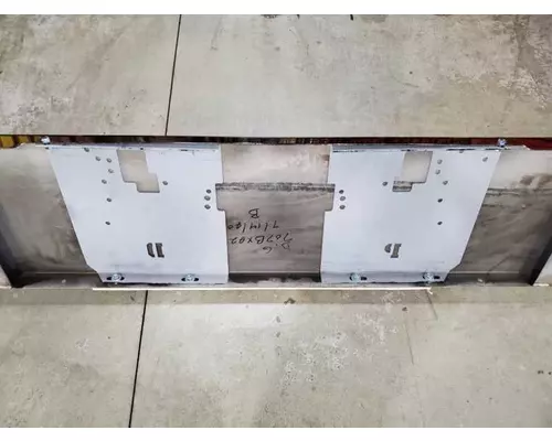 PETERBILT 389 Bumper Assembly, Front