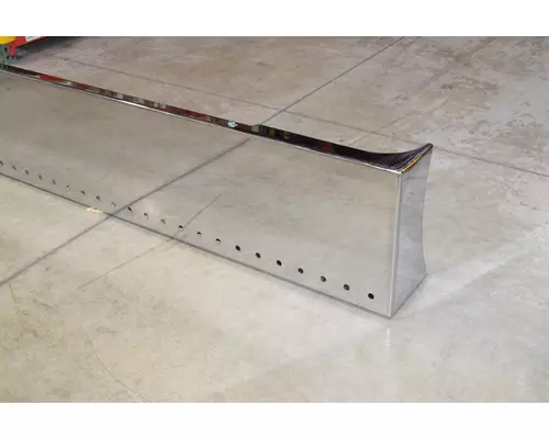 PETERBILT 389 Bumper Assembly, Front