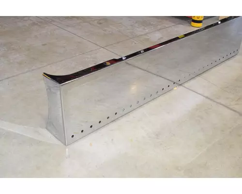 PETERBILT 389 Bumper Assembly, Front