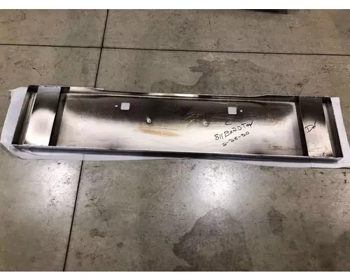 PETERBILT 389 Bumper Assembly, Front