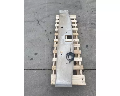 PETERBILT 389 Bumper Assembly, Front