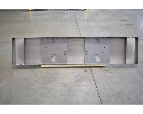 PETERBILT 389 Bumper Assembly, Front