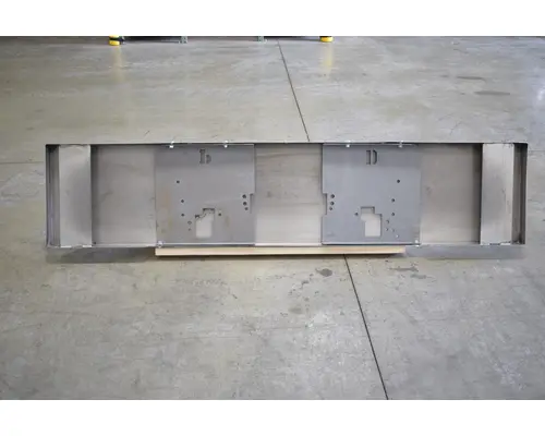 PETERBILT 389 Bumper Assembly, Front
