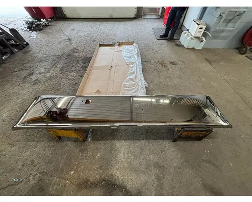 PETERBILT 389 Bumper Assembly, Front