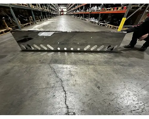 PETERBILT 389 Bumper Assembly