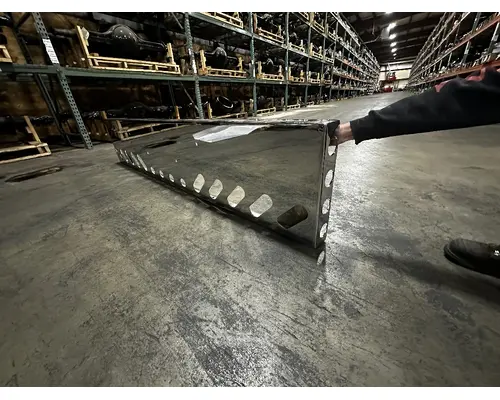 PETERBILT 389 Bumper Assembly