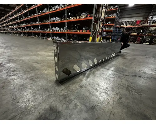 PETERBILT 389 Bumper Assembly