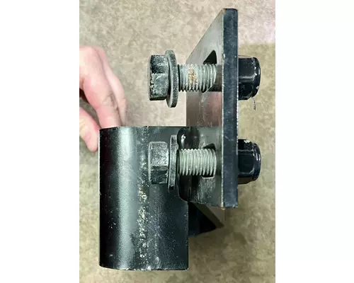 PETERBILT 389 Bumper Bracket, Front