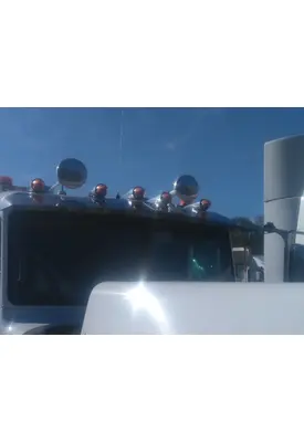 PETERBILT 389 CAB CLIP