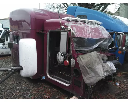 PETERBILT 389 CAB