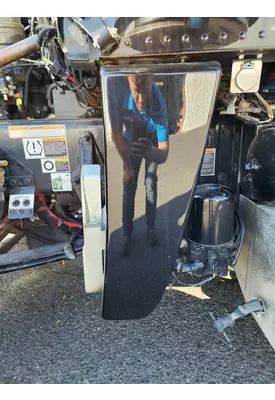 PETERBILT 389 COWL