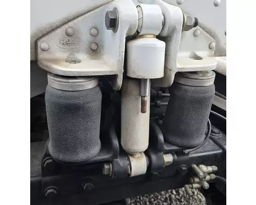 PETERBILT 389 Cab Suspension Assembly