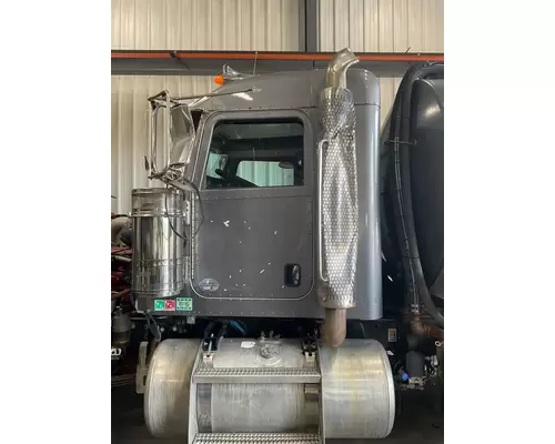 PETERBILT 389 Cab