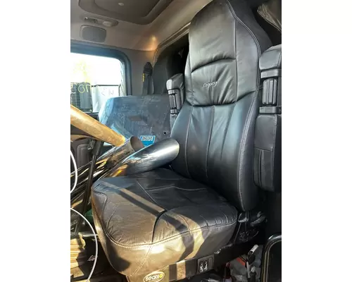 PETERBILT 389 Cab