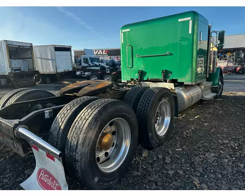 PETERBILT 389 Cab