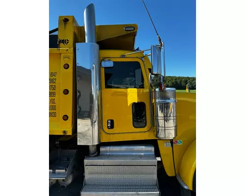 PETERBILT 389 Cab