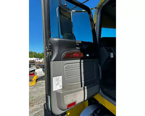 PETERBILT 389 Cab