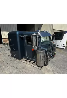 PETERBILT 389 Cab