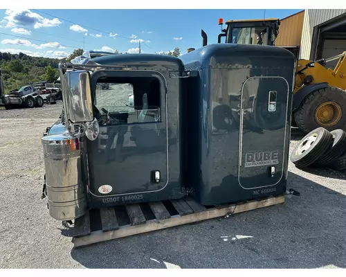 PETERBILT 389 Cab