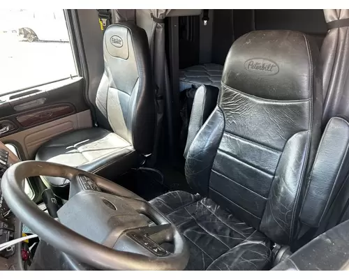 PETERBILT 389 Cab