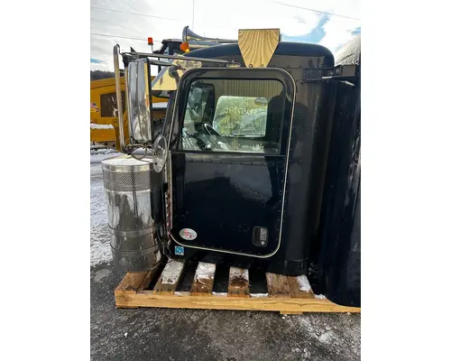 PETERBILT 389 Cab