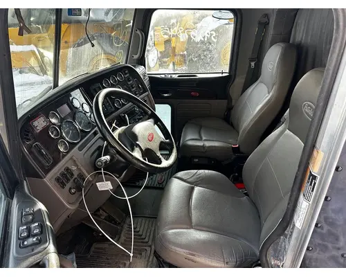 PETERBILT 389 Cab