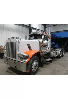 PETERBILT 389 Cab