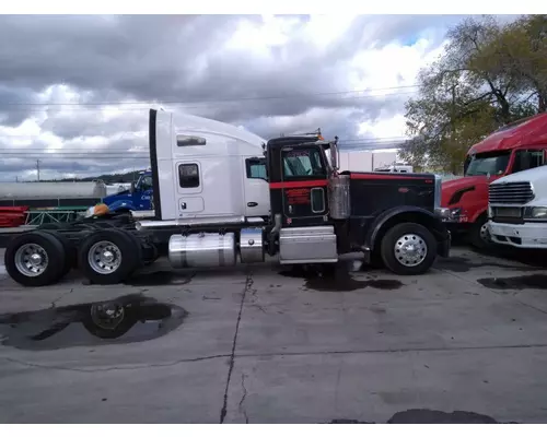 PETERBILT 389 Complete Vehicle