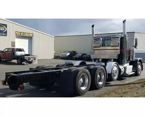 PETERBILT 389 Complete Vehicle