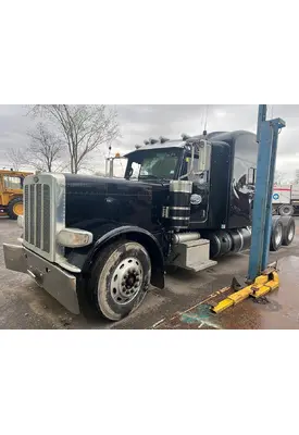 PETERBILT 389 Complete Vehicle