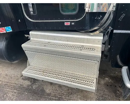 PETERBILT 389 Complete Vehicle