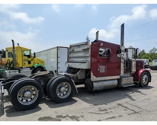 PETERBILT 389 Complete Vehicle