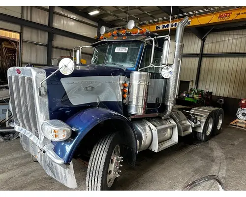 PETERBILT 389 Complete Vehicle