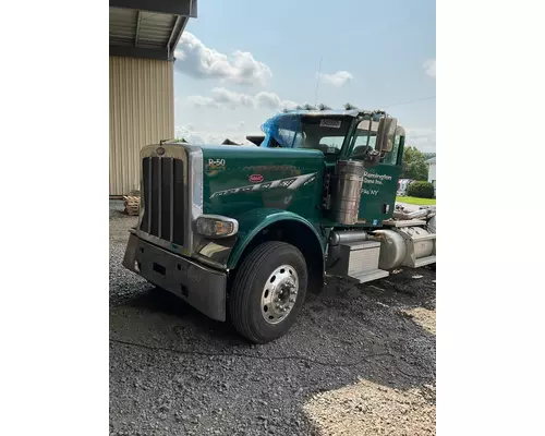 PETERBILT 389 Complete Vehicle