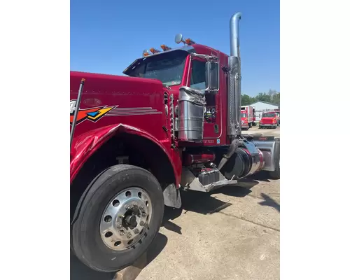 PETERBILT 389 Complete Vehicle