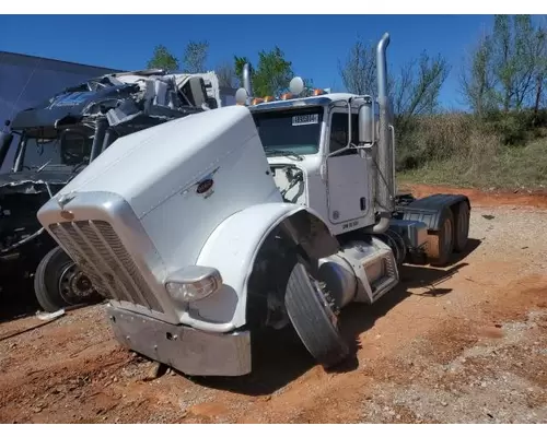 PETERBILT 389 Complete Vehicle