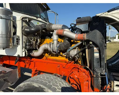 PETERBILT 389 Complete Vehicle