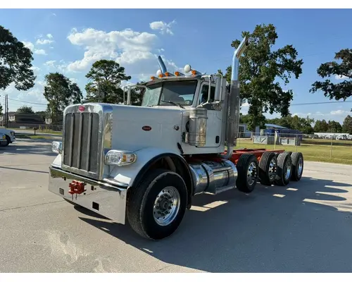 PETERBILT 389 Complete Vehicle