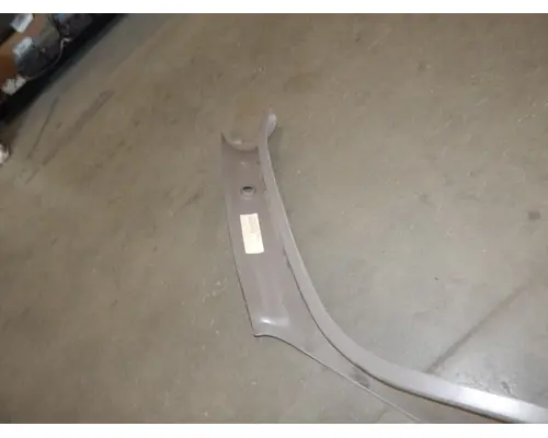 PETERBILT 389 Cowl