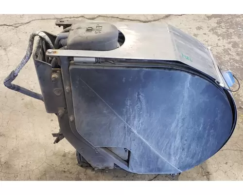 PETERBILT 389 DEF Tank