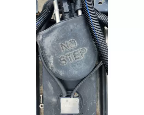 PETERBILT 389 DEF Tank